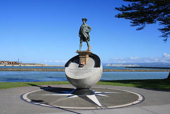 Billede af den omstridte statue af James Cook
